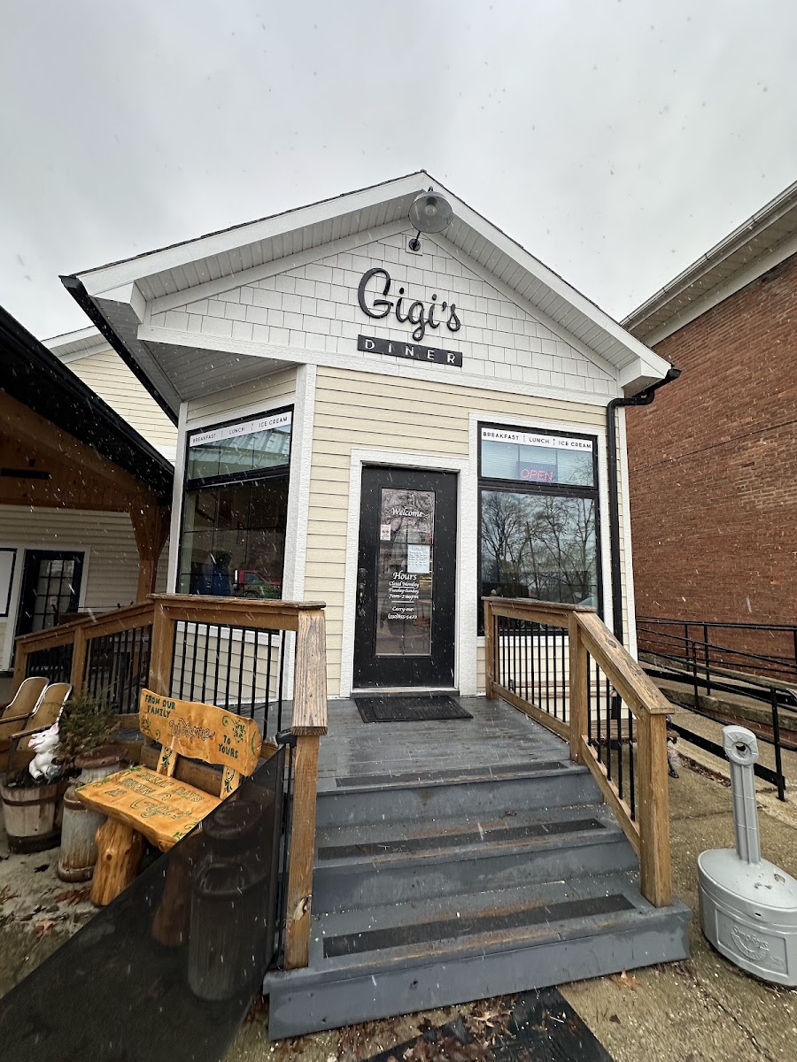 Gigi's Diner Photos 2